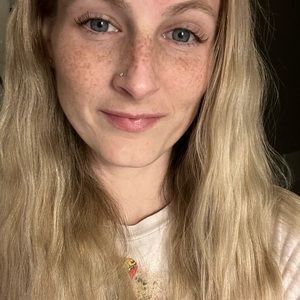 Meet your Posher, Christina